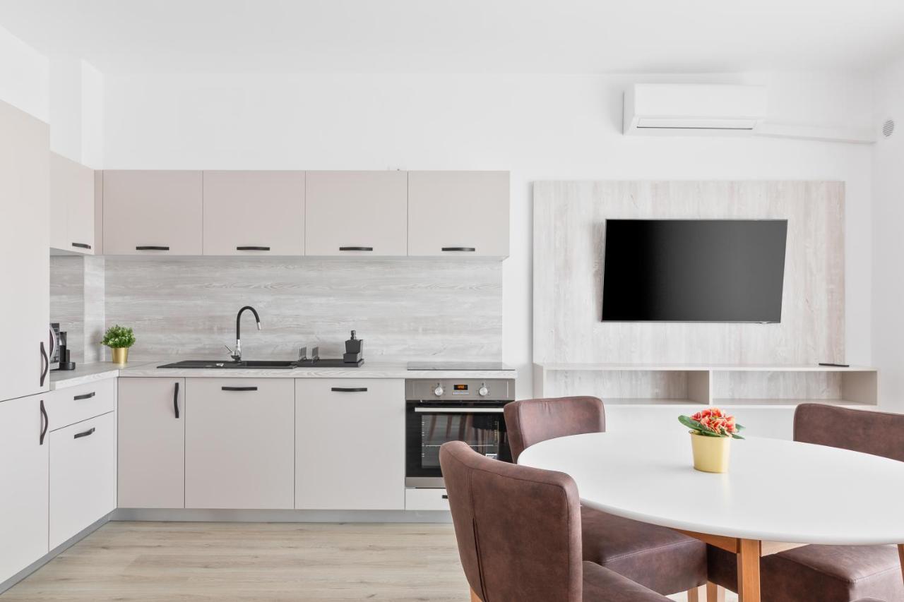 오라데아 Grand Hill Flats 아파트 외부 사진